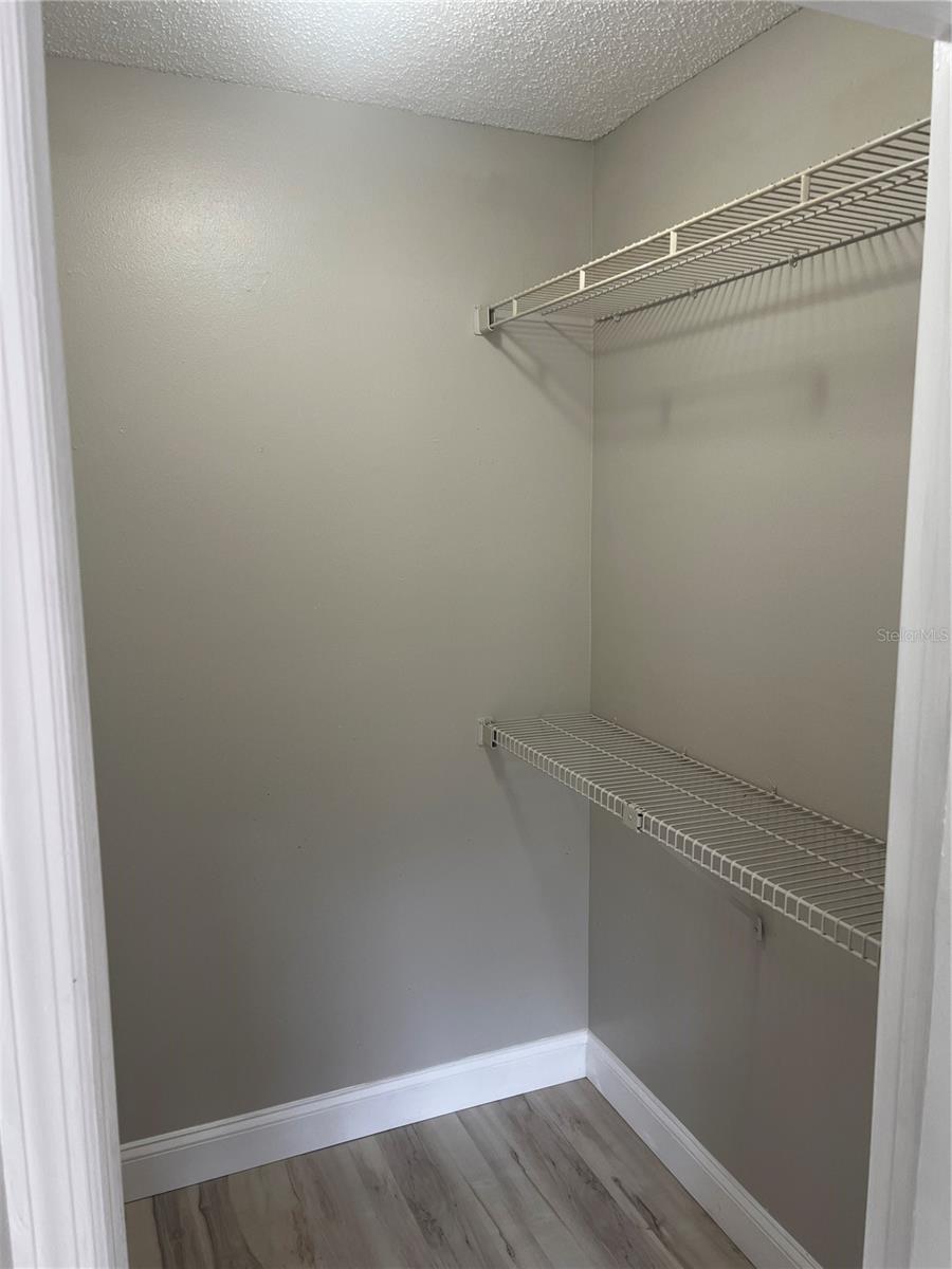 Listing photo id 8 for 11901 4th Street N 10108