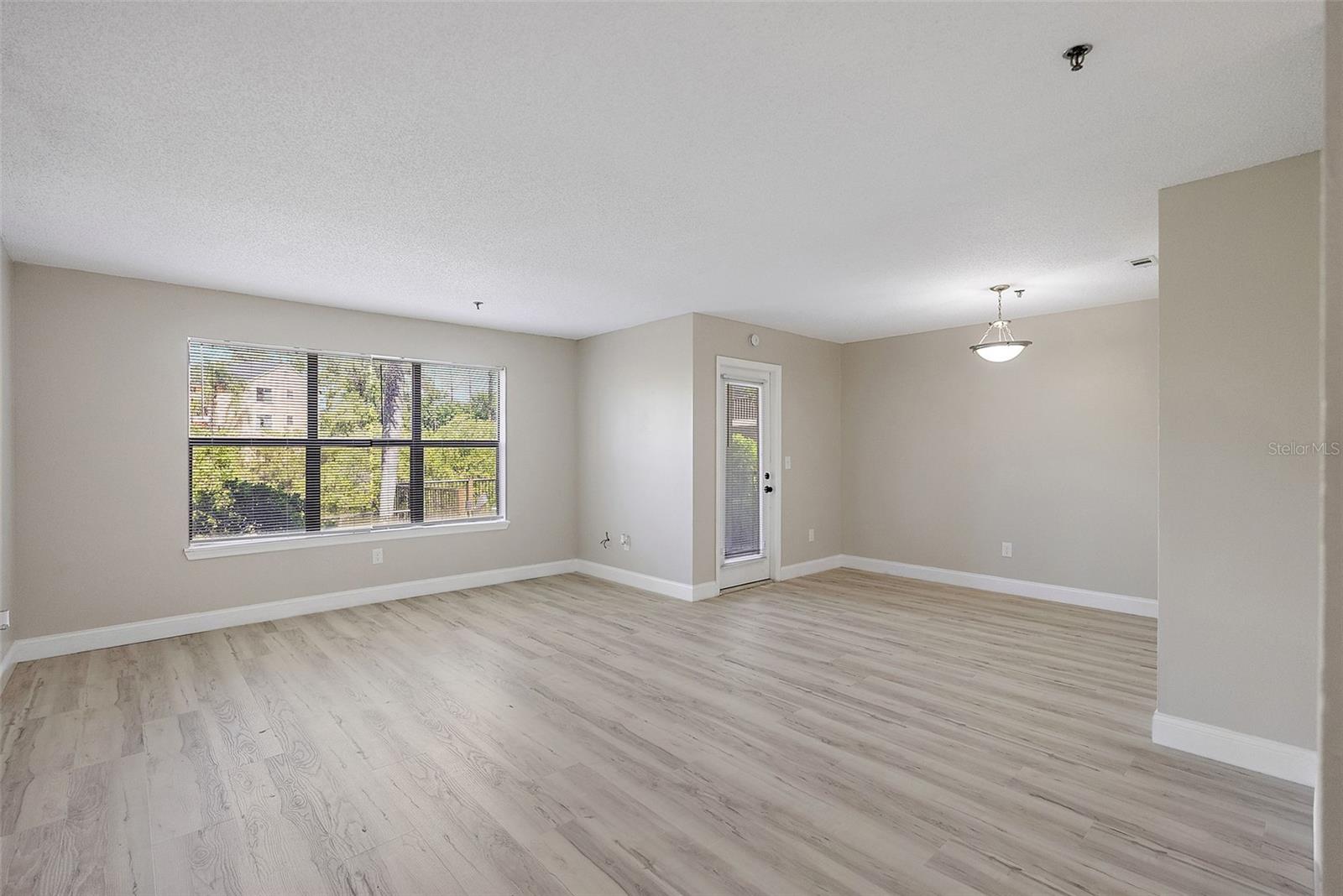 Image 20 of 33 For 11901 4th Street N 10108