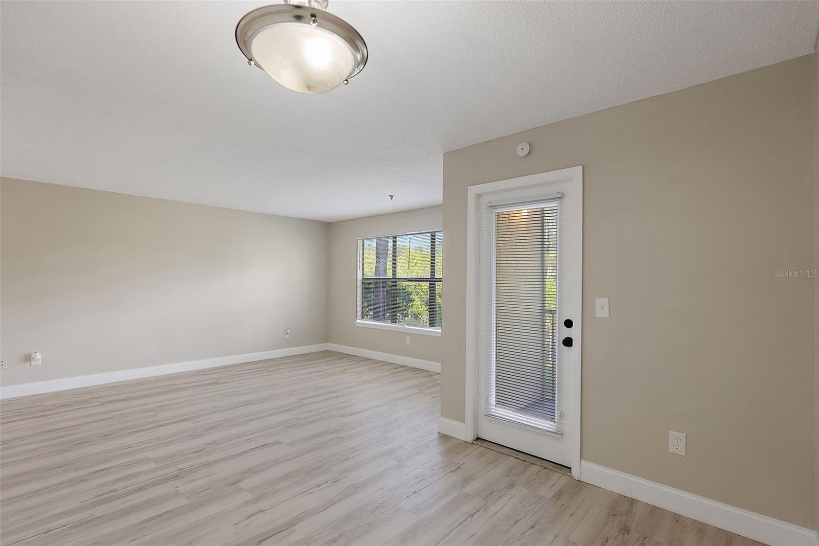 Image 22 of 33 For 11901 4th Street N 10108