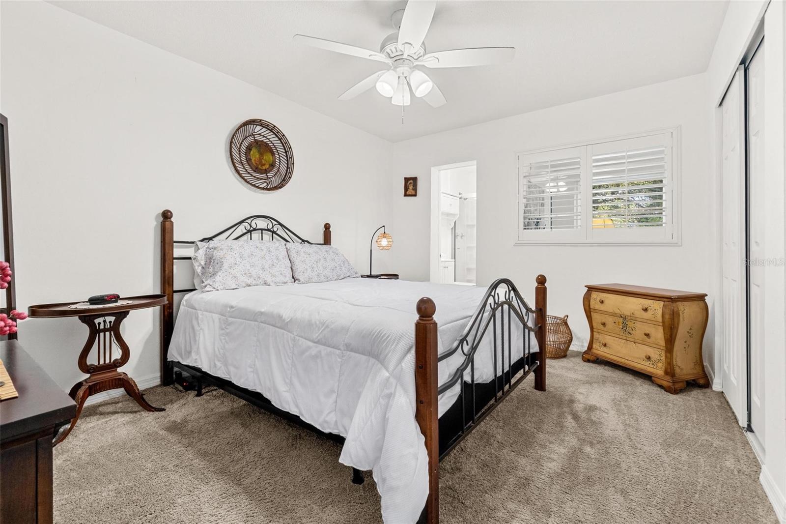 Image 15 of 39 For 2071 Australia Way W 9