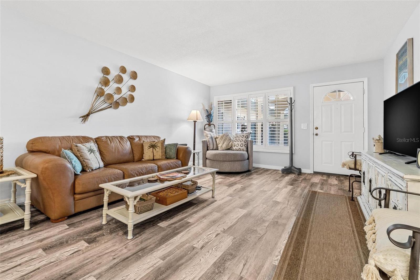 Image 4 of 39 For 2071 Australia Way W 9