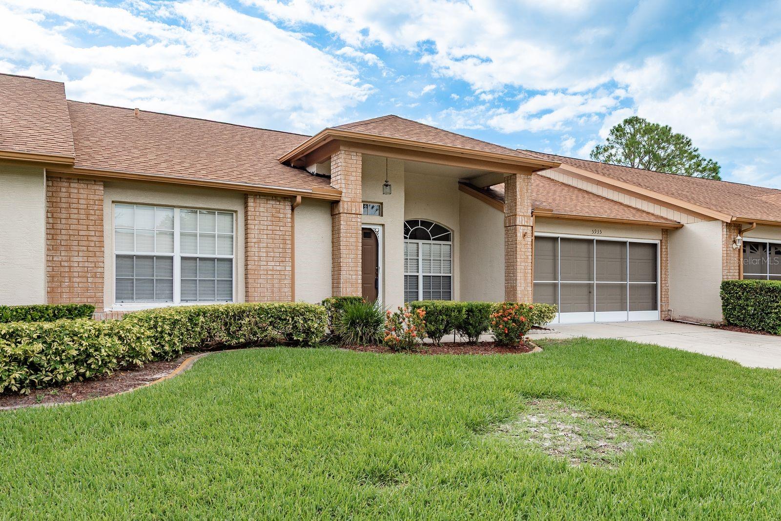 Listing photo id 0 for 5935 Precious View Court