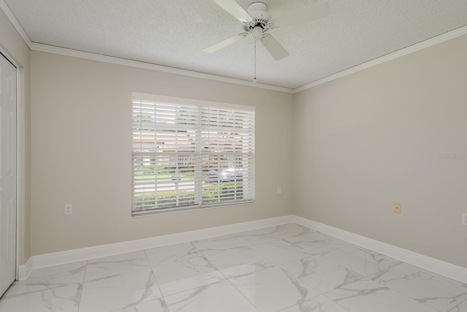 Listing photo id 20 for 5935 Precious View Court