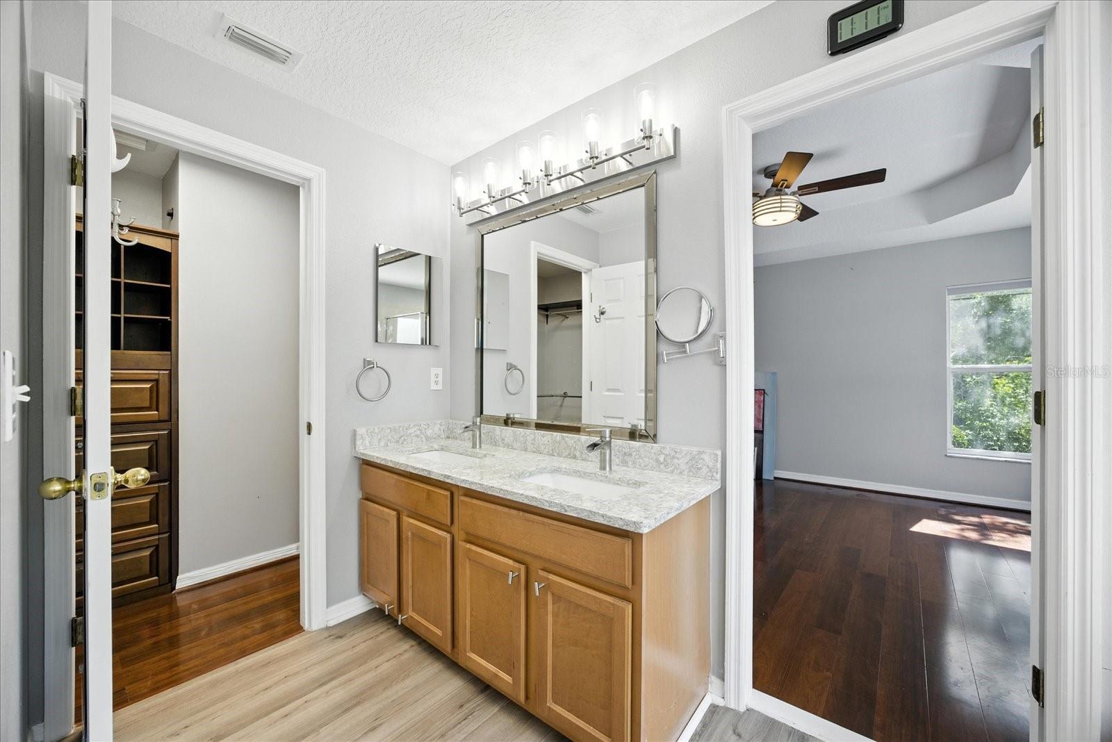 Image 14 of 29 For 6546 Marlberry Way