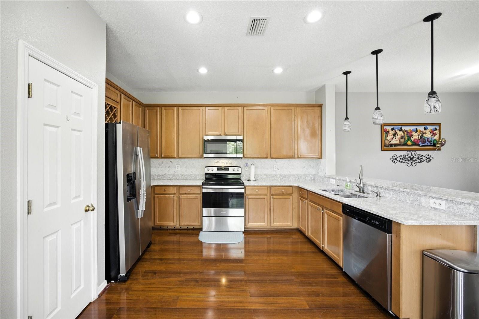 Image 4 of 29 For 6546 Marlberry Way