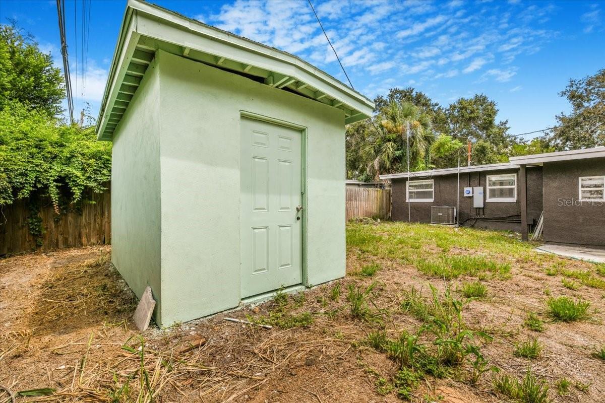 Image 21 of 23 For 2110 Alemanda Drive