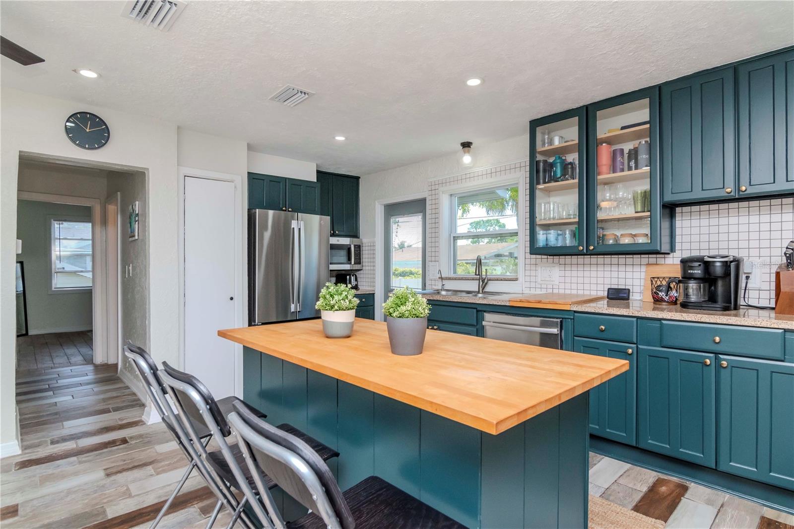 Image 4 of 27 For 1528 River Shore Way
