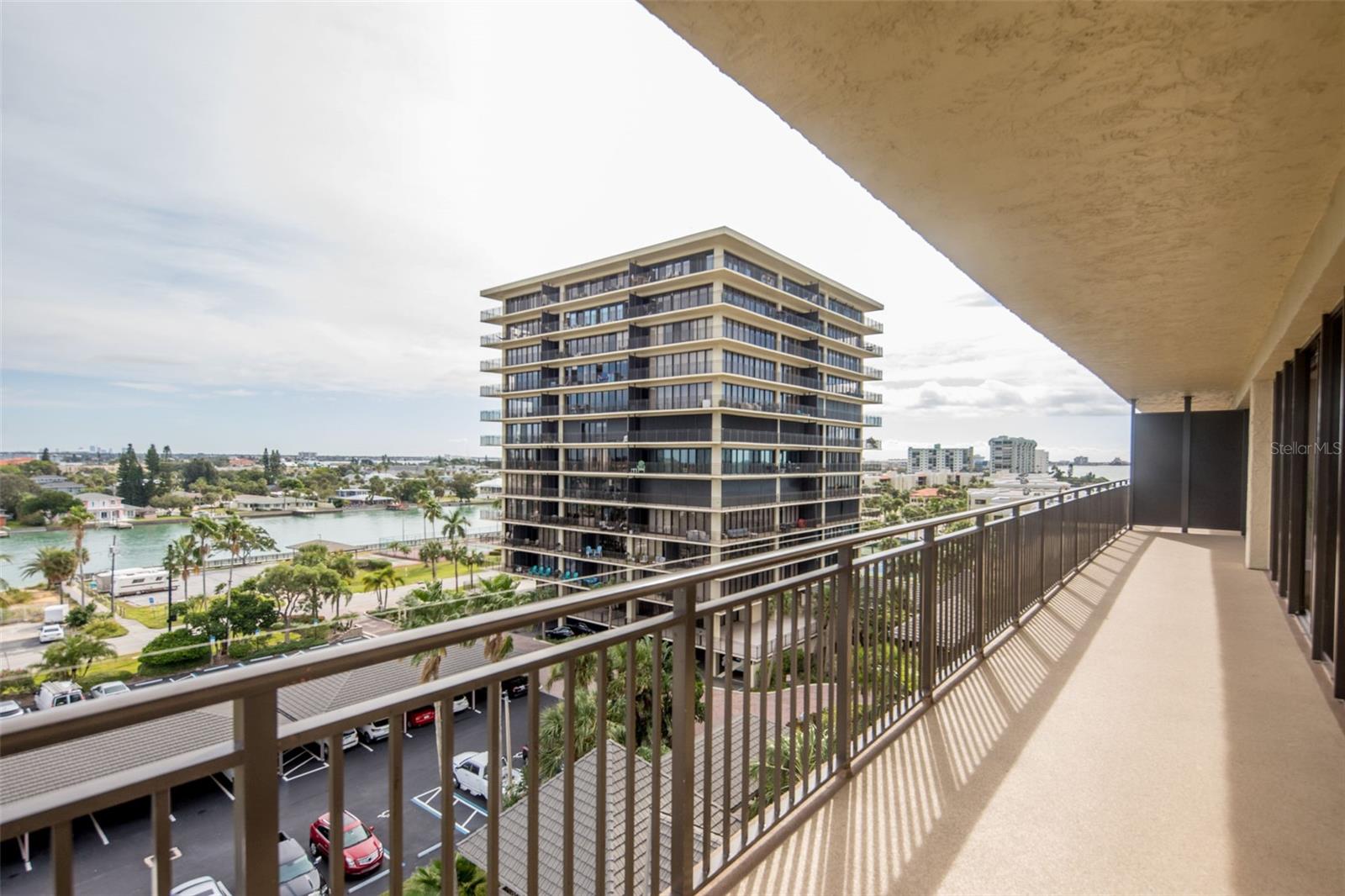Image 14 of 37 For 7650 Bayshore Drive 606