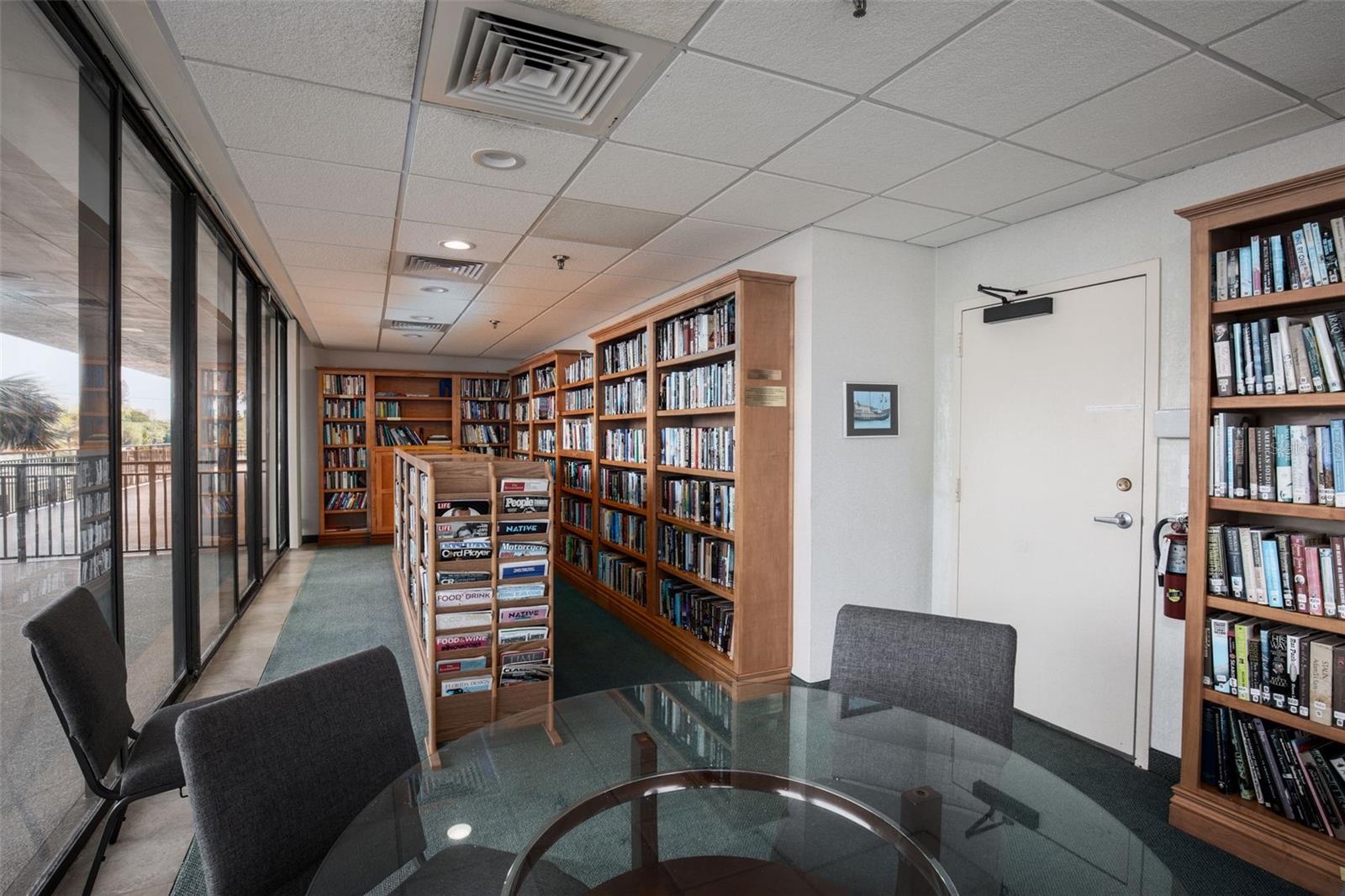 Image 27 of 37 For 7650 Bayshore Drive 606