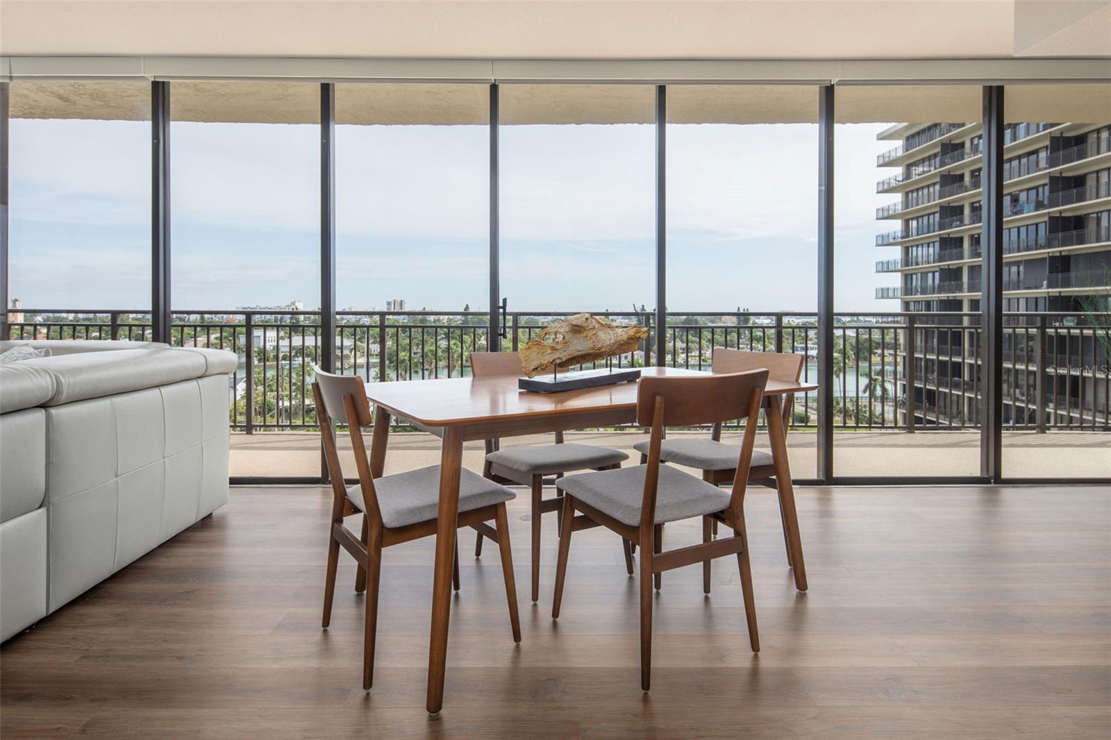 Image 8 of 37 For 7650 Bayshore Drive 606