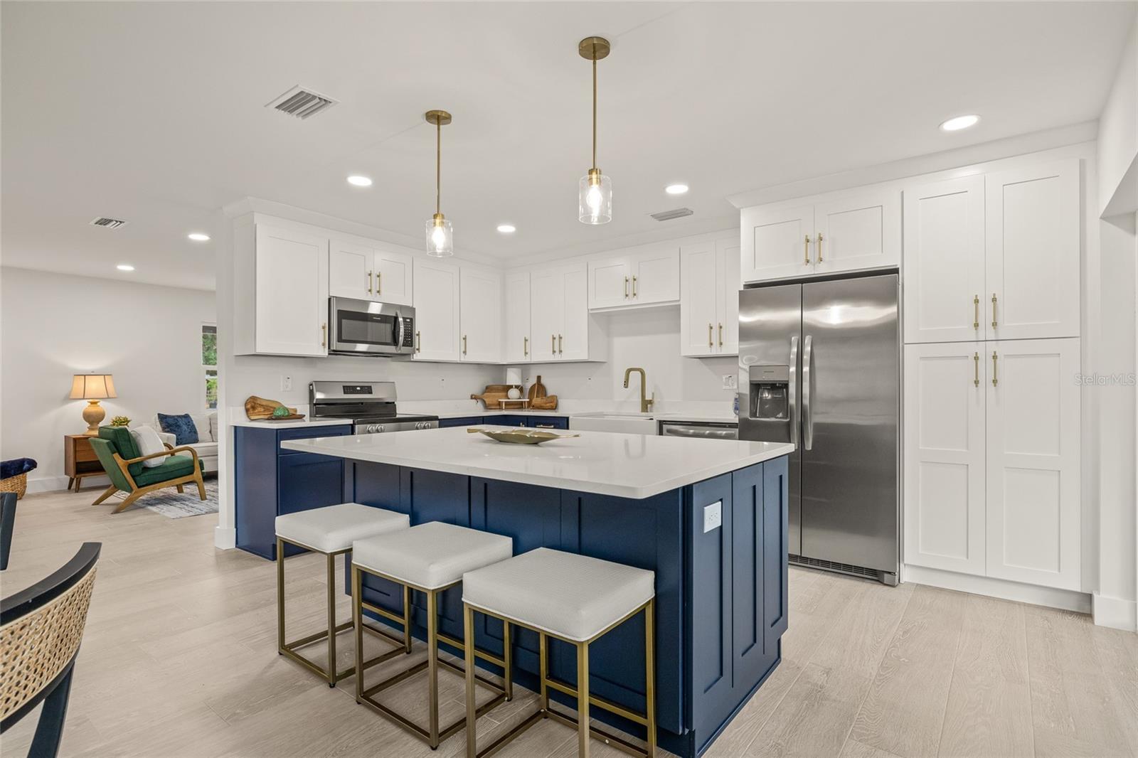 Image 15 of 49 For 6567 West Shore Circle
