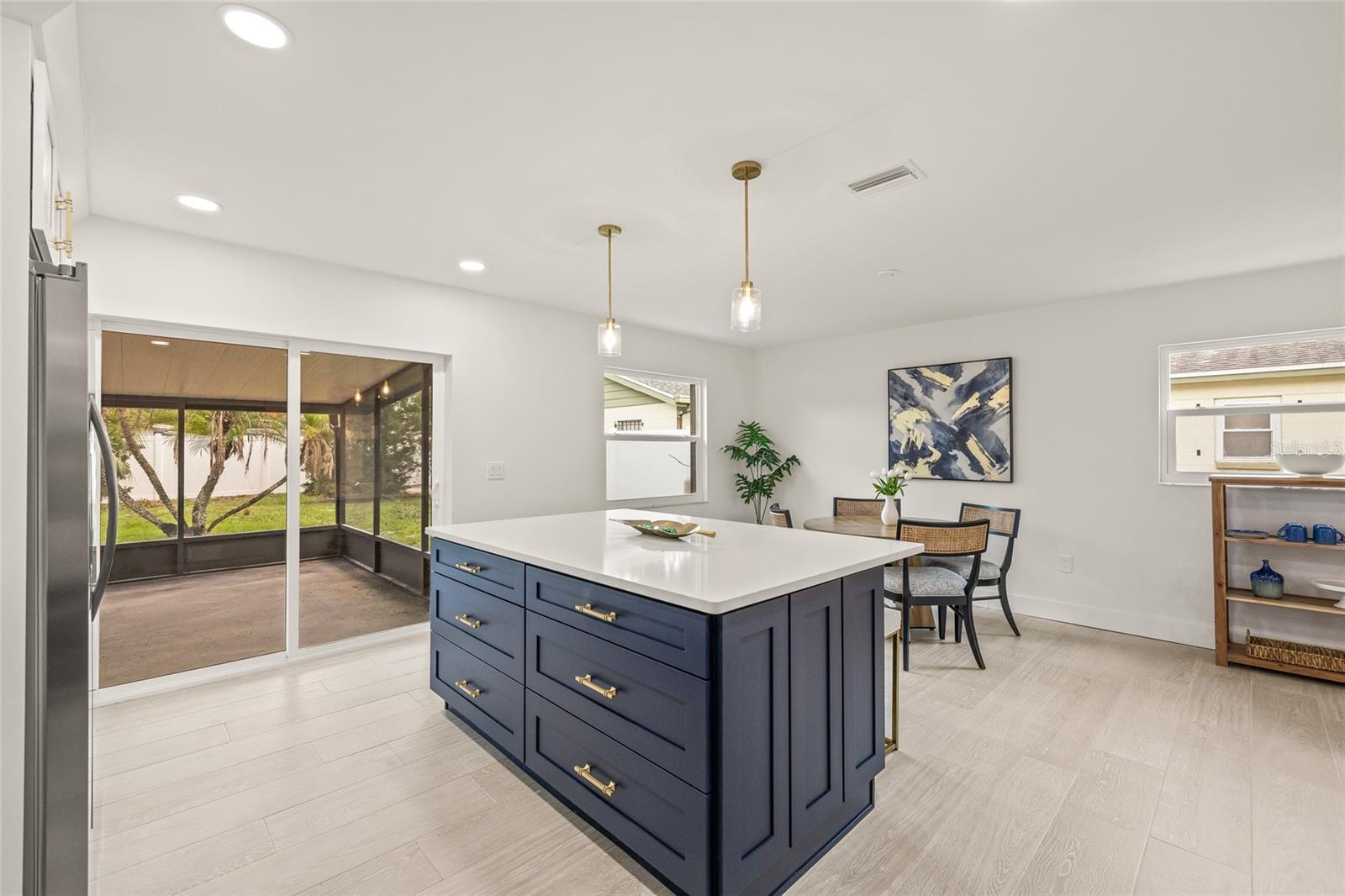 Image 18 of 49 For 6567 West Shore Circle