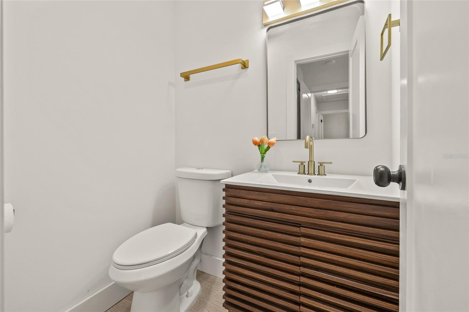 Image 30 of 49 For 6567 West Shore Circle