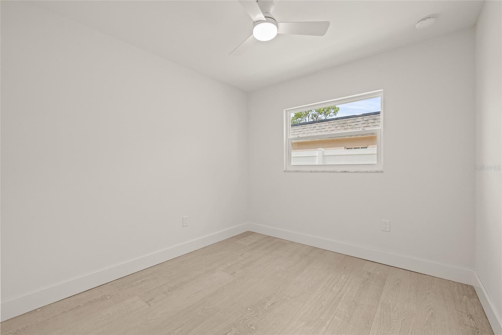 Image 31 of 49 For 6567 West Shore Circle