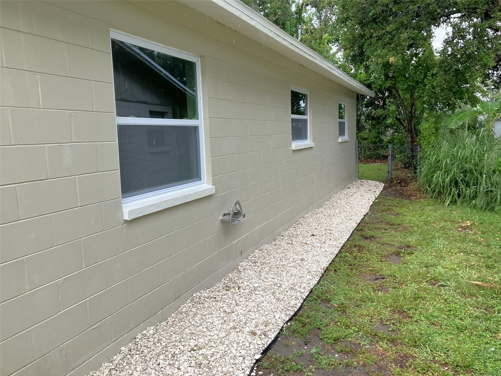 Image 21 of 24 For 8076 52nd Lane N