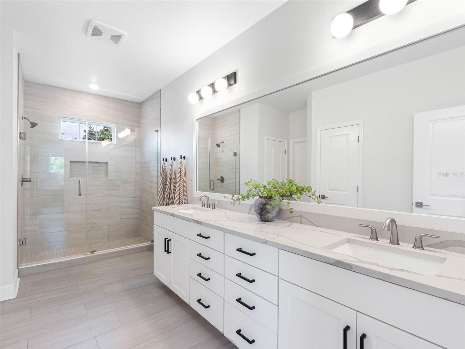 Image 15 of 25 For 312 35th Avenue Ne