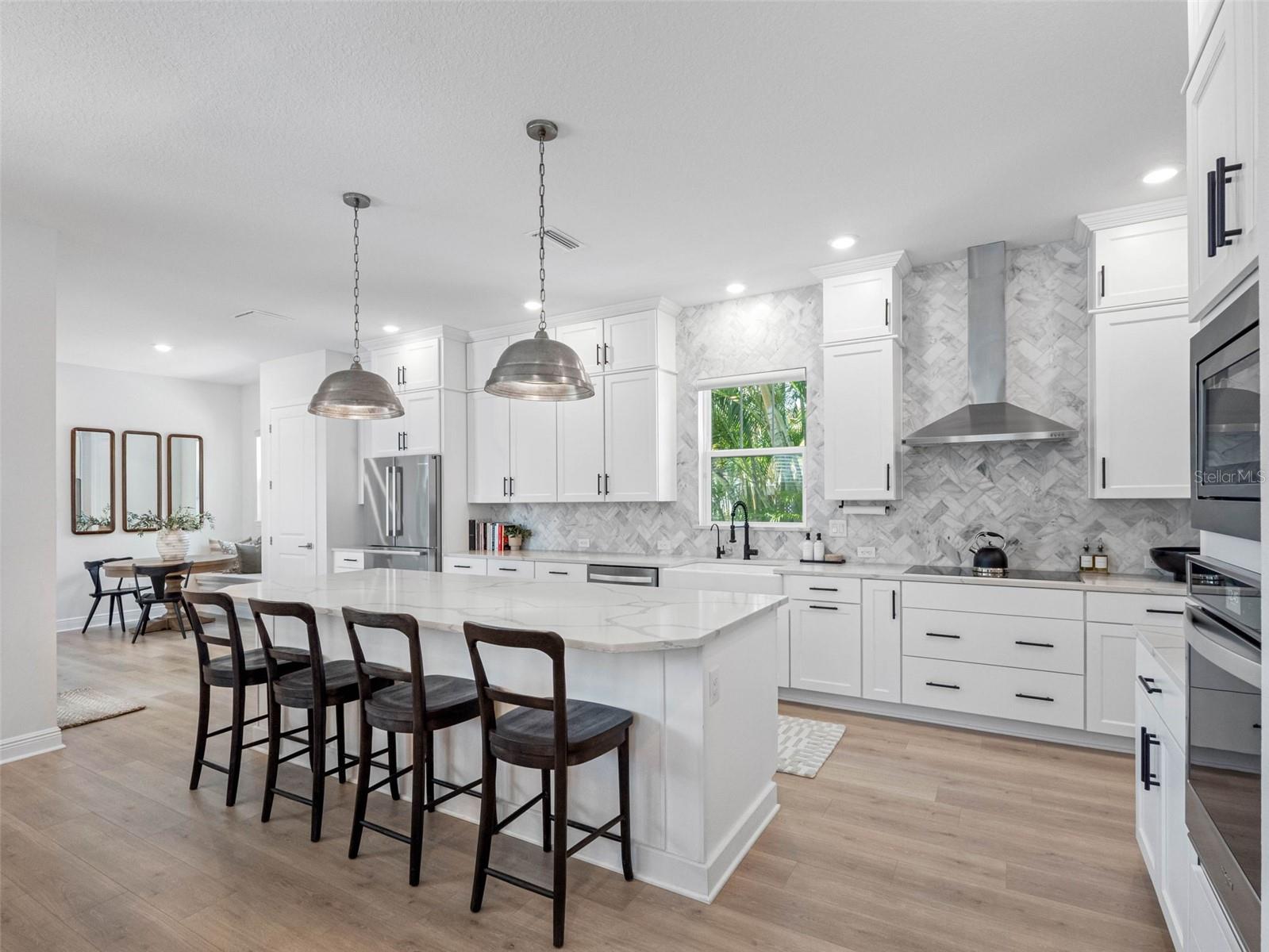 Image 7 of 25 For 312 35th Avenue Ne