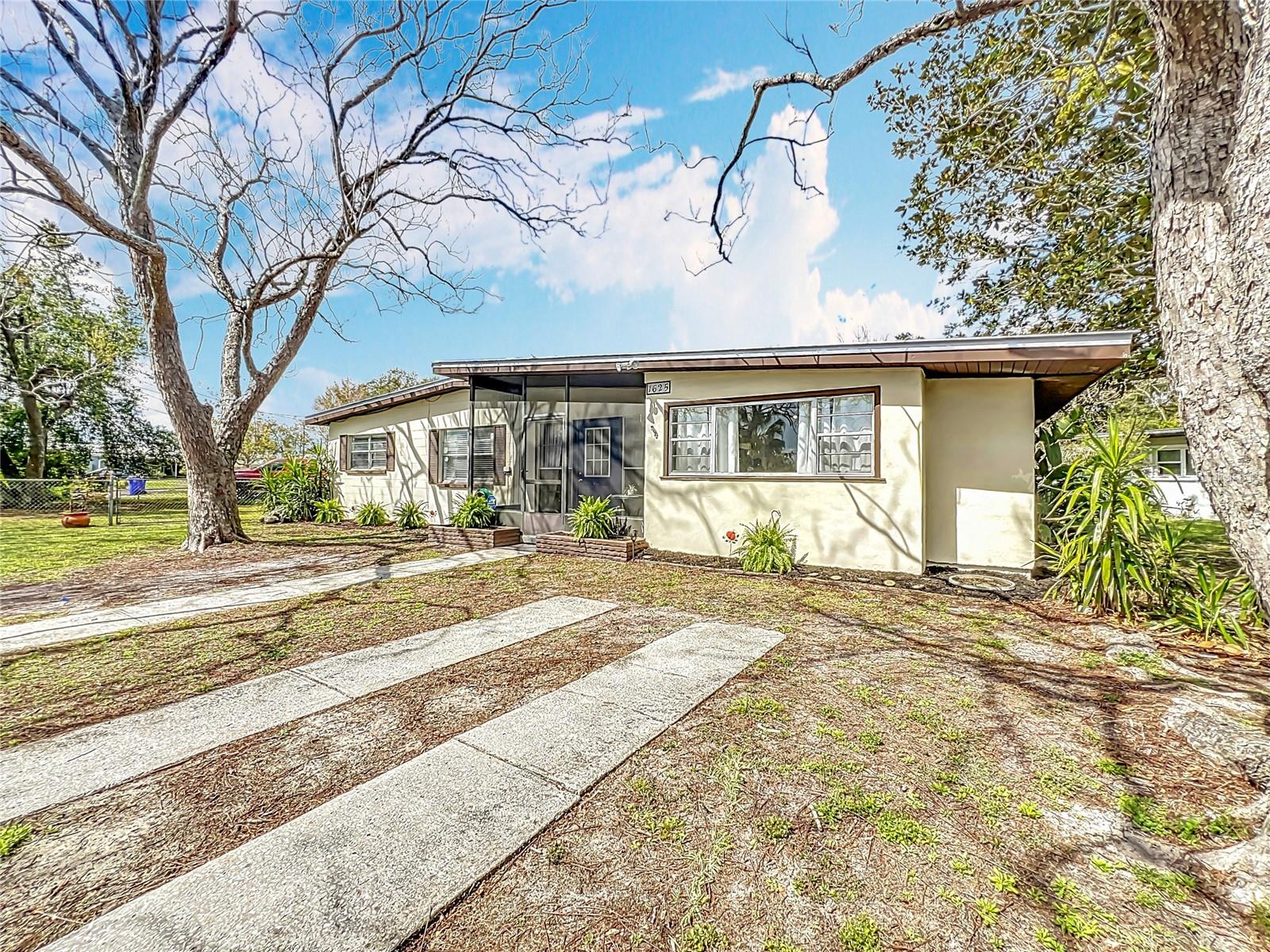 Image 2 of 38 For 1625 Crystal Court E