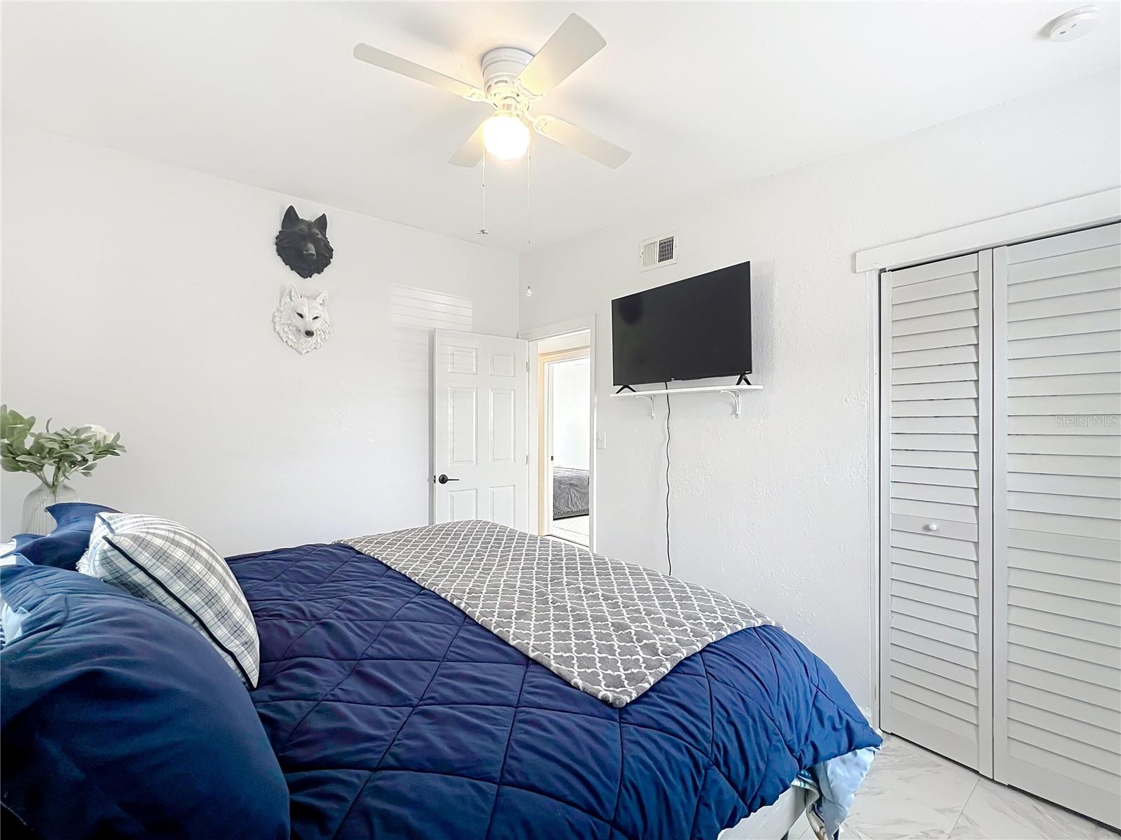 Image 20 of 38 For 1625 Crystal Court E