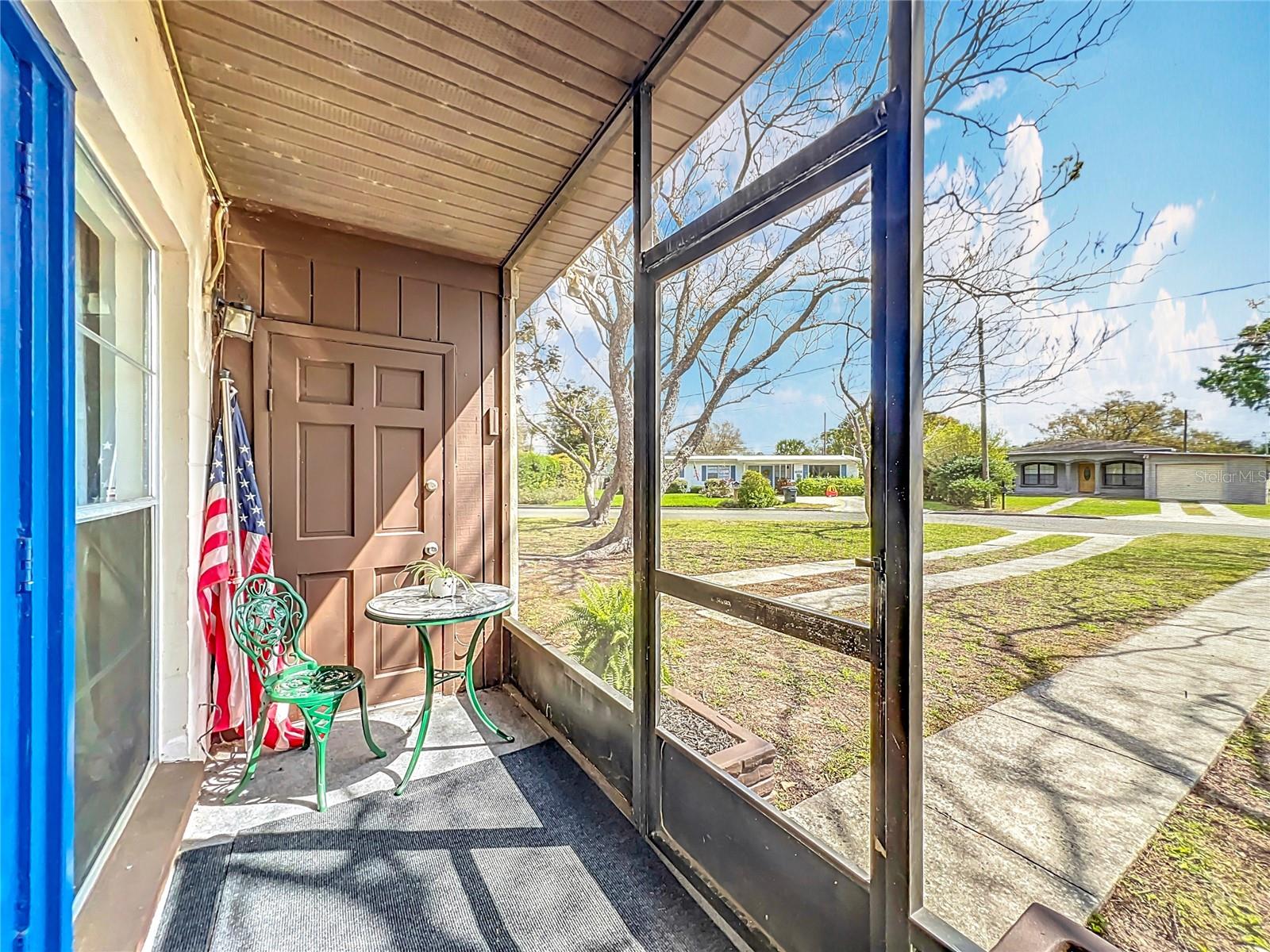 Image 3 of 38 For 1625 Crystal Court E