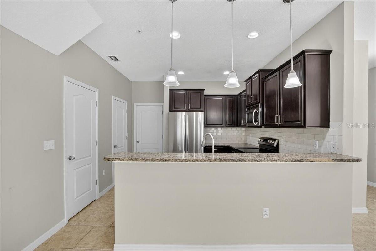 Image 7 of 68 For 8632 Miramar Terrace Circle