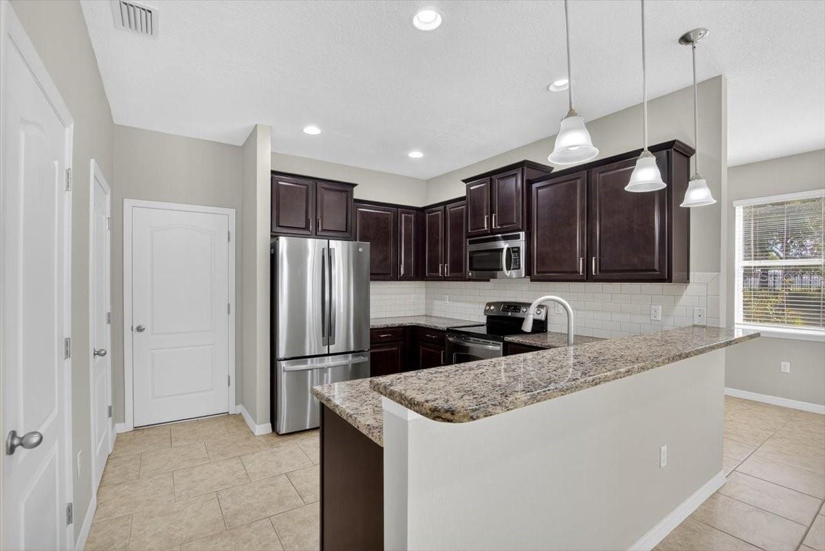 Image 8 of 68 For 8632 Miramar Terrace Circle