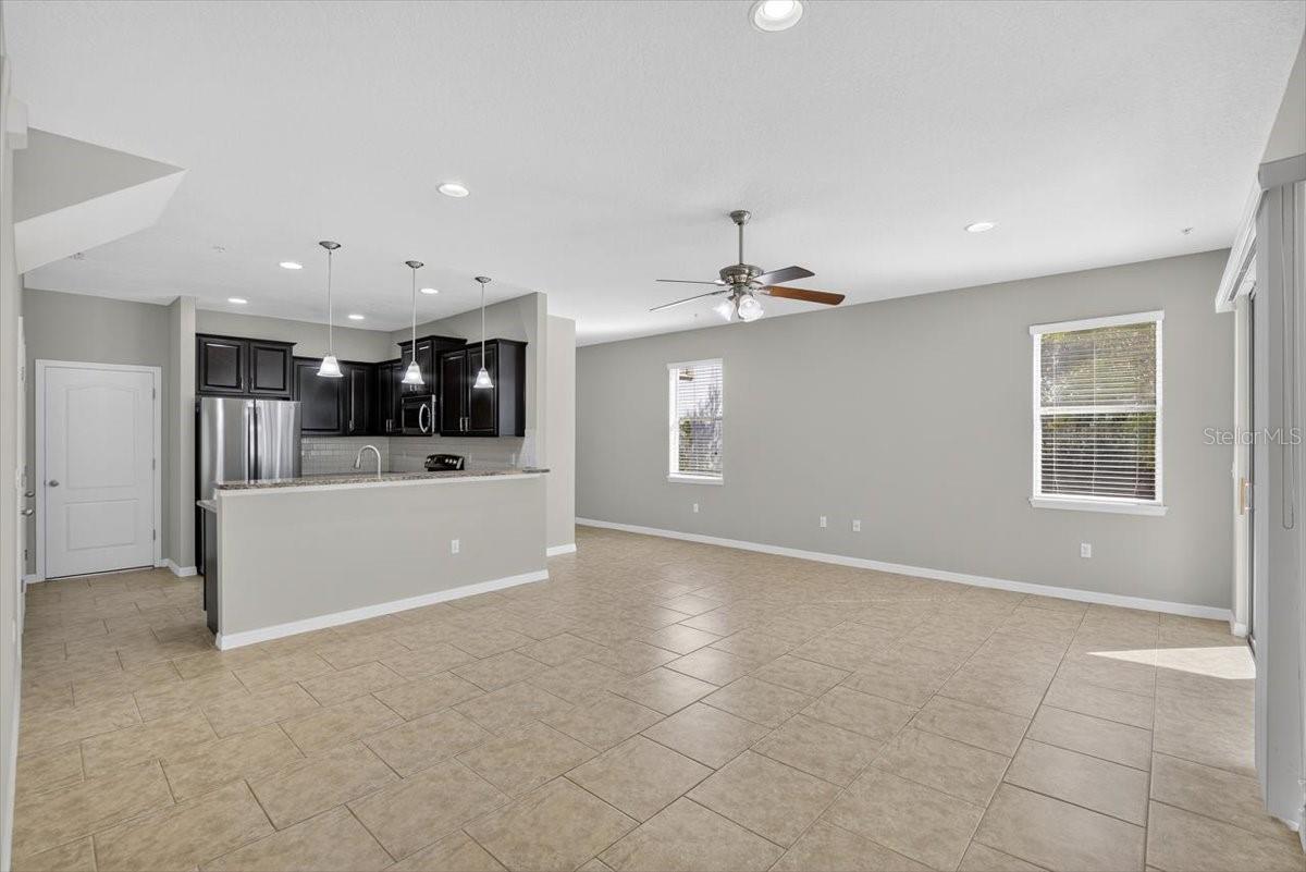 Image 9 of 68 For 8632 Miramar Terrace Circle