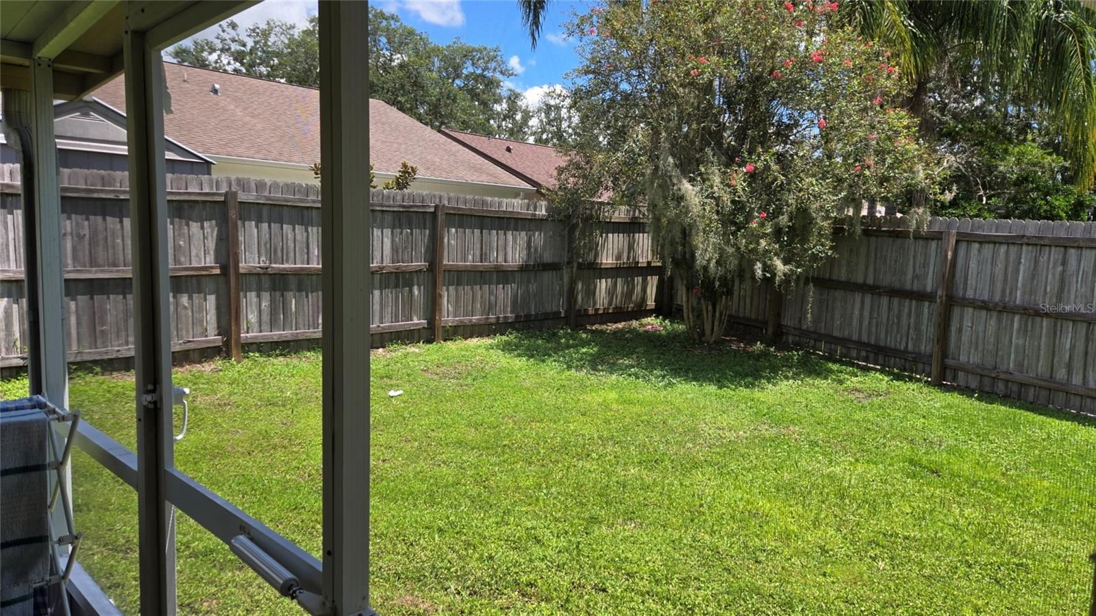 Listing photo id 10 for 9765 Fox Chapel Road