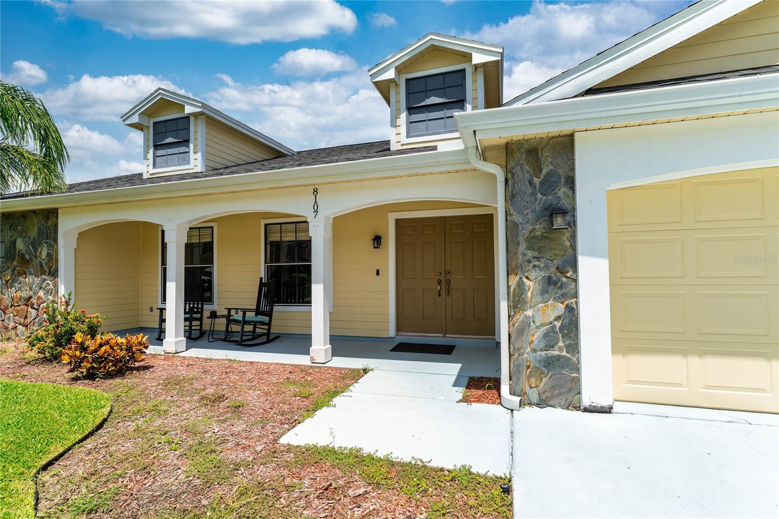 Image 2 of 71 For 8107 Greenside Lane