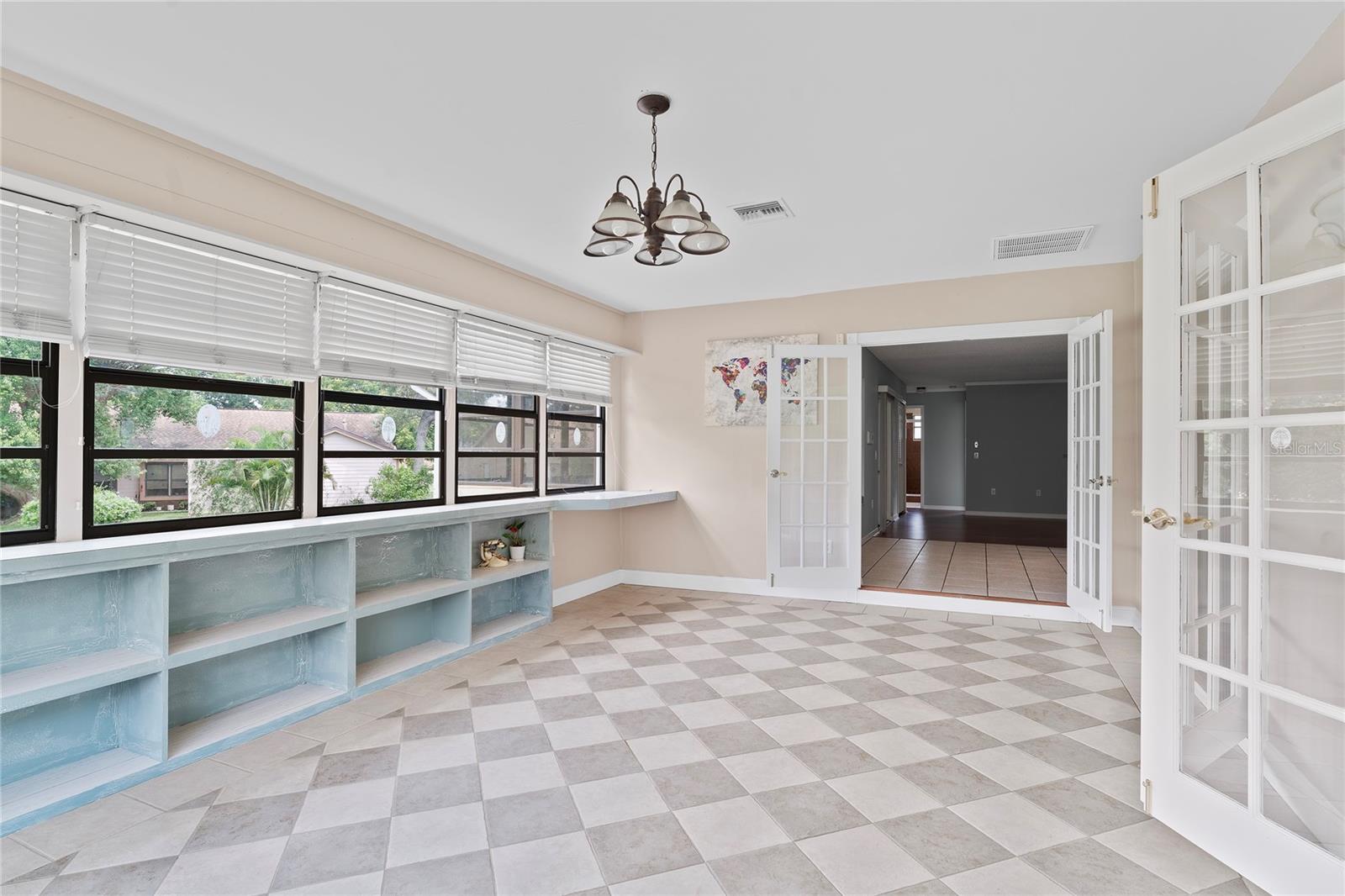 Image 27 of 71 For 8107 Greenside Lane