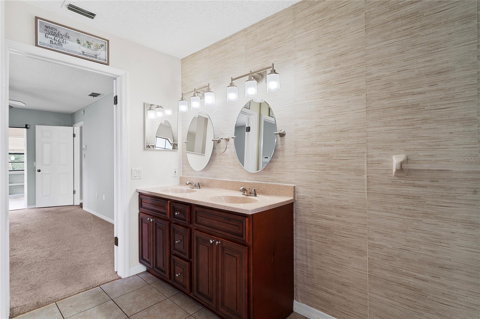 Image 36 of 71 For 8107 Greenside Lane