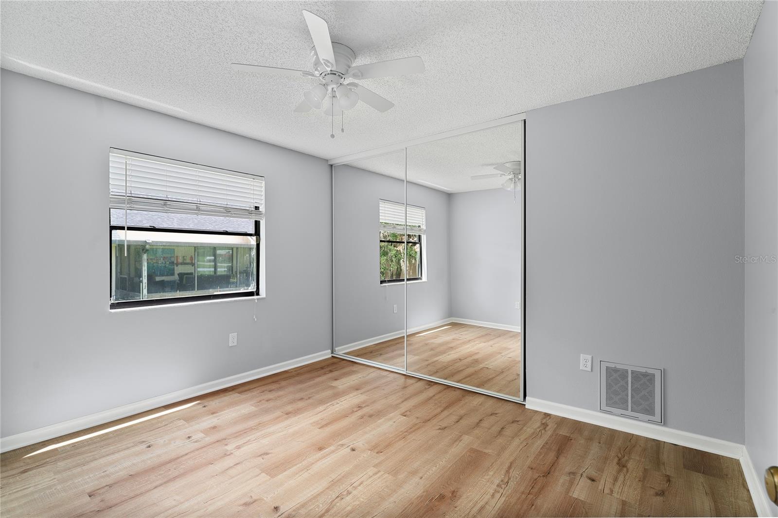 Image 39 of 71 For 8107 Greenside Lane