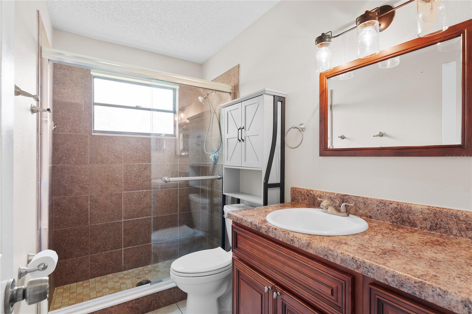 Image 41 of 71 For 8107 Greenside Lane