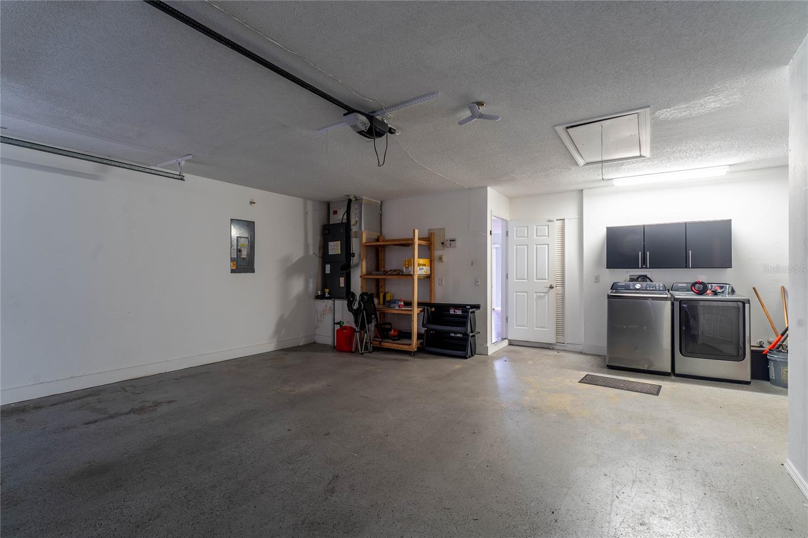 Image 47 of 71 For 8107 Greenside Lane