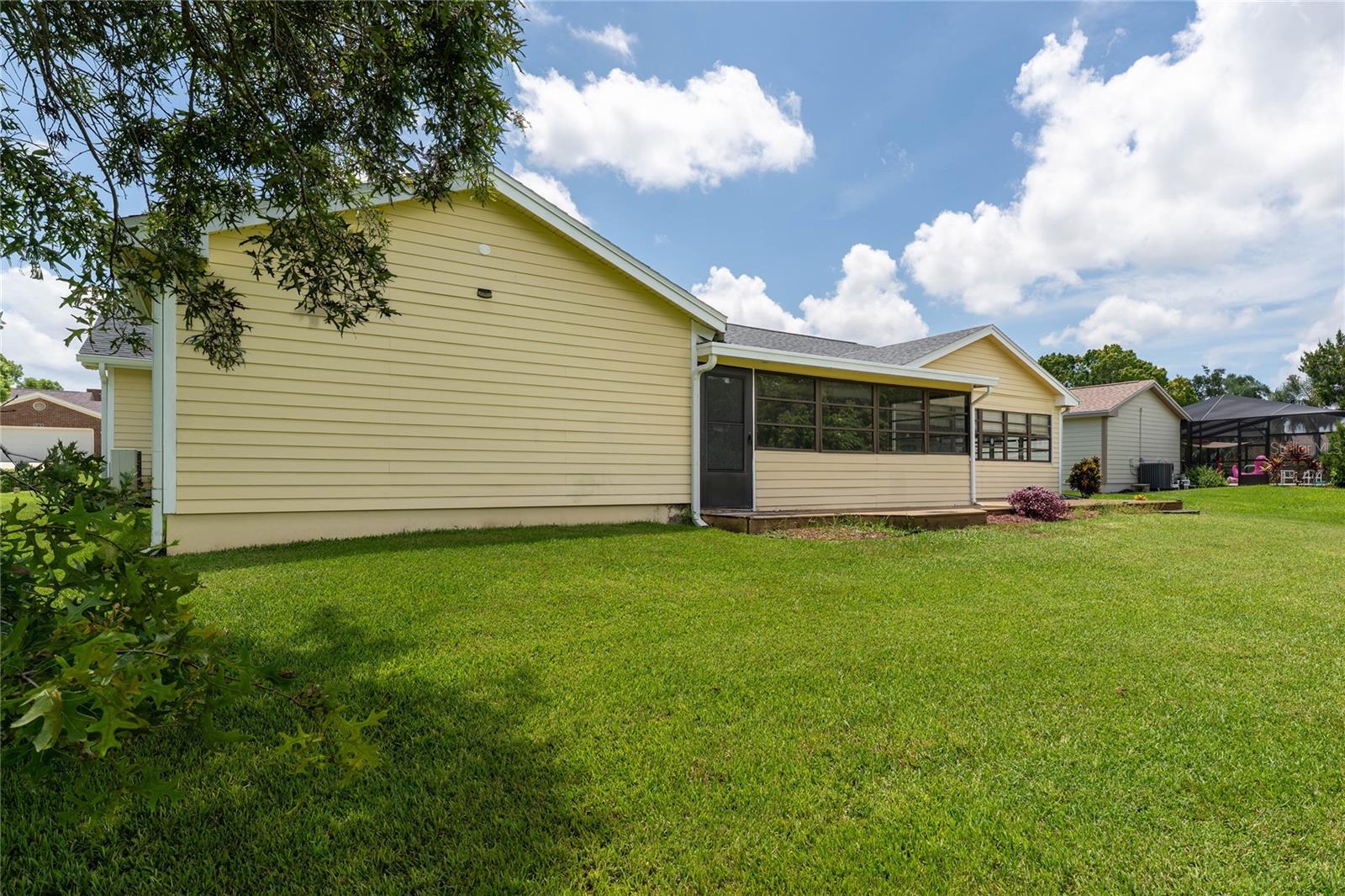 Image 51 of 71 For 8107 Greenside Lane
