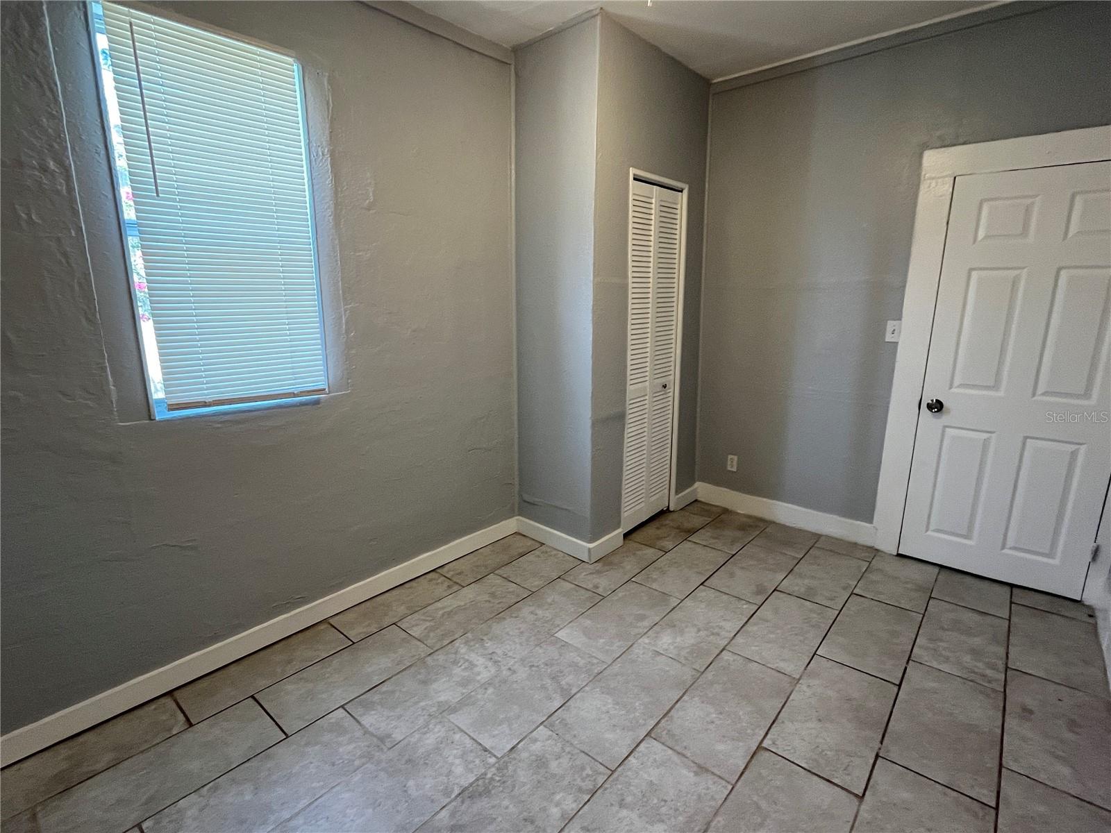 Image 4 of 7 For 715 10th Street