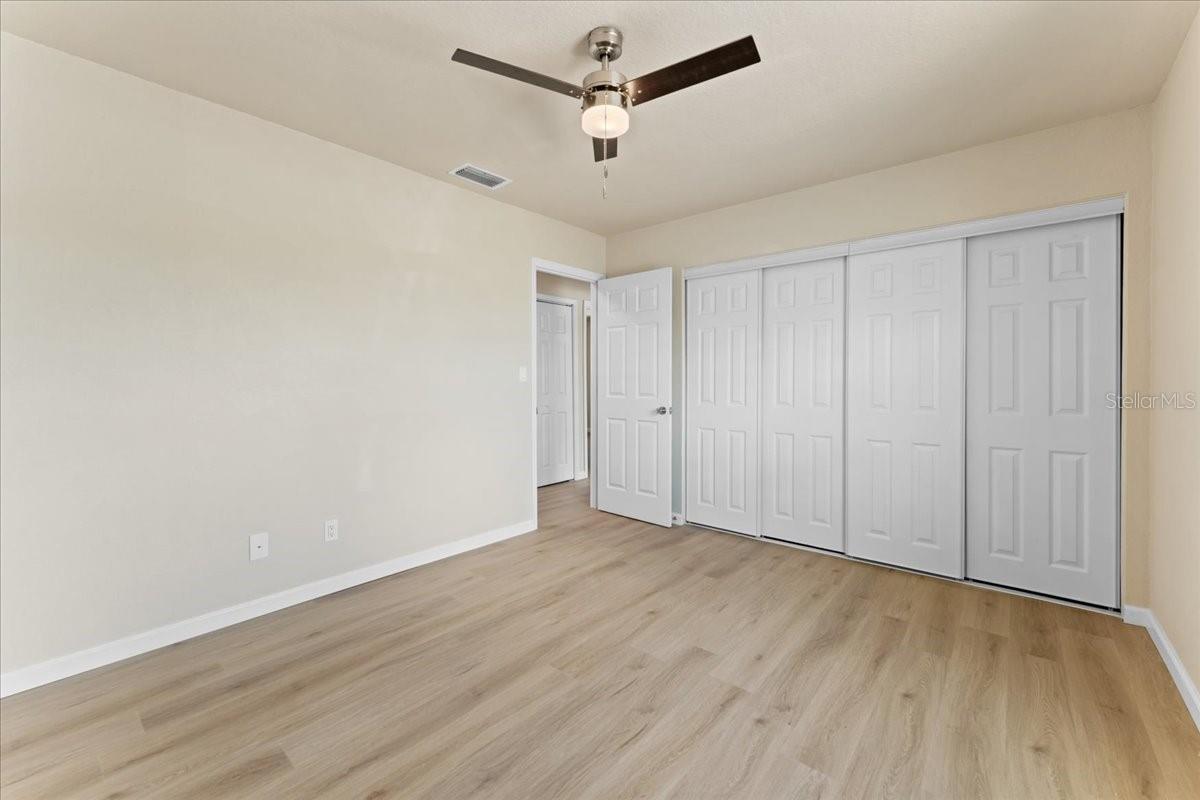 Image 20 of 37 For 928 59th Street W