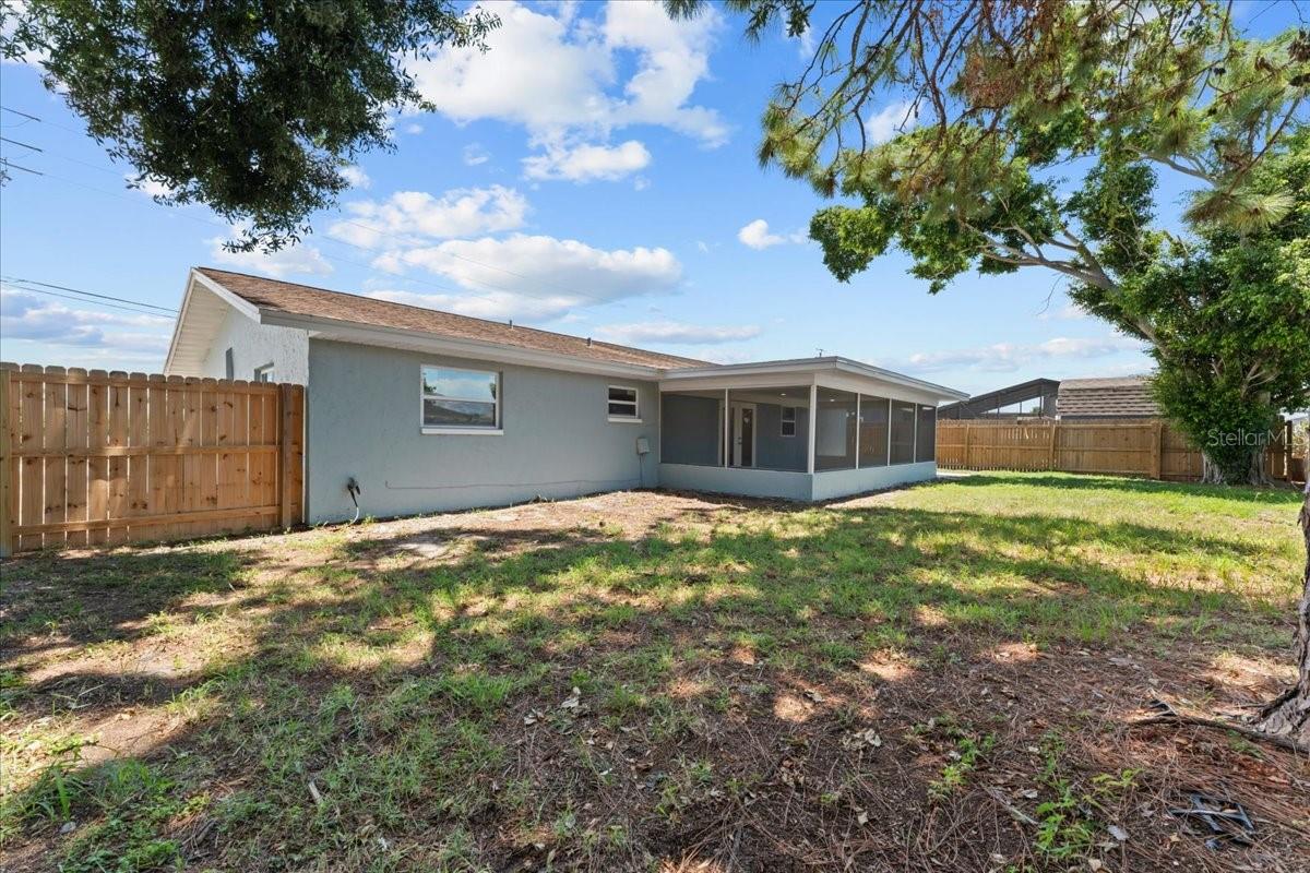 Image 30 of 37 For 928 59th Street W