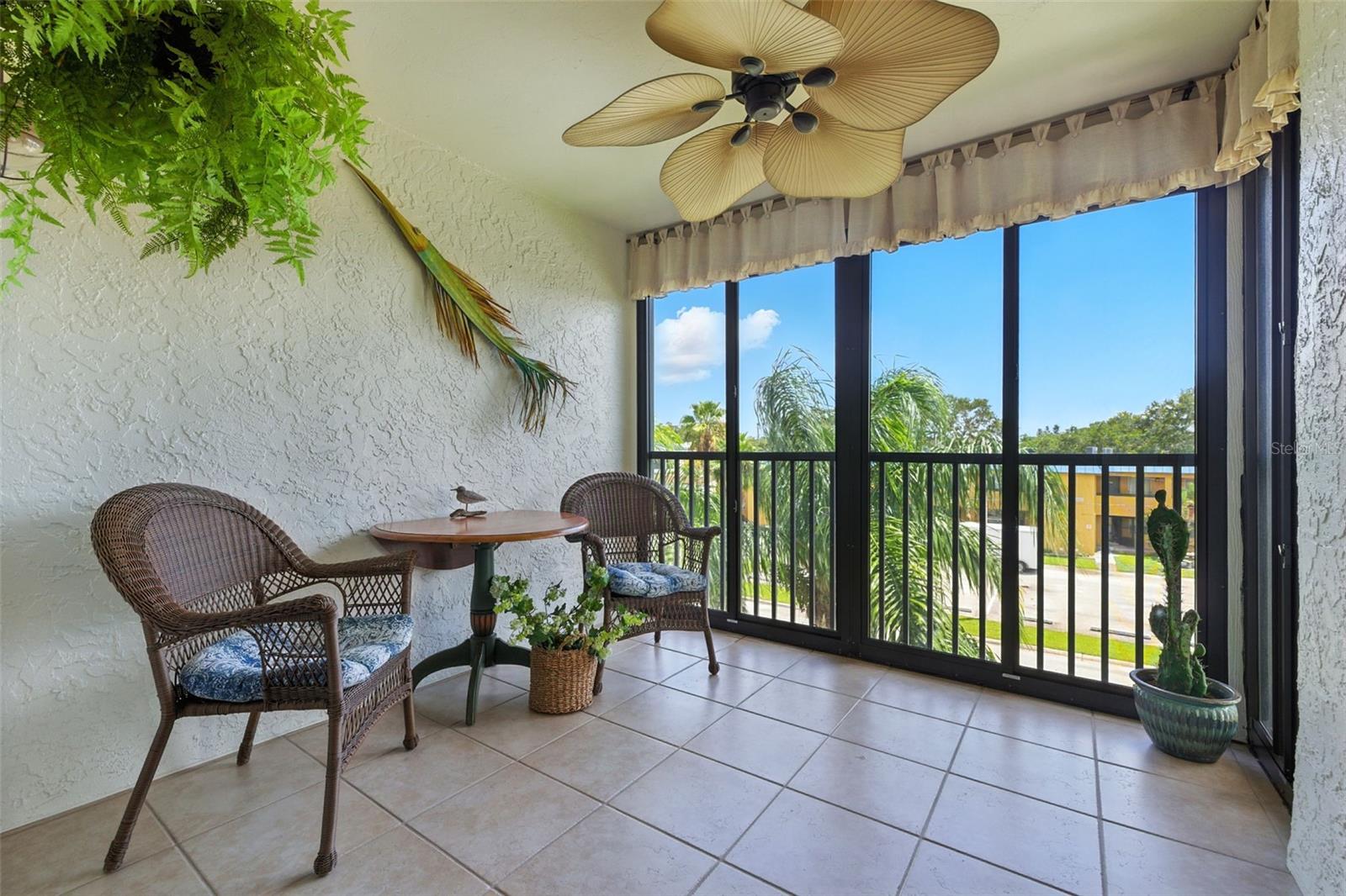 Image 11 of 23 For 460 Paula Drive 207
