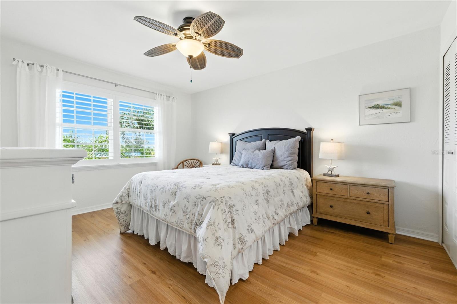 Image 12 of 23 For 460 Paula Drive 207