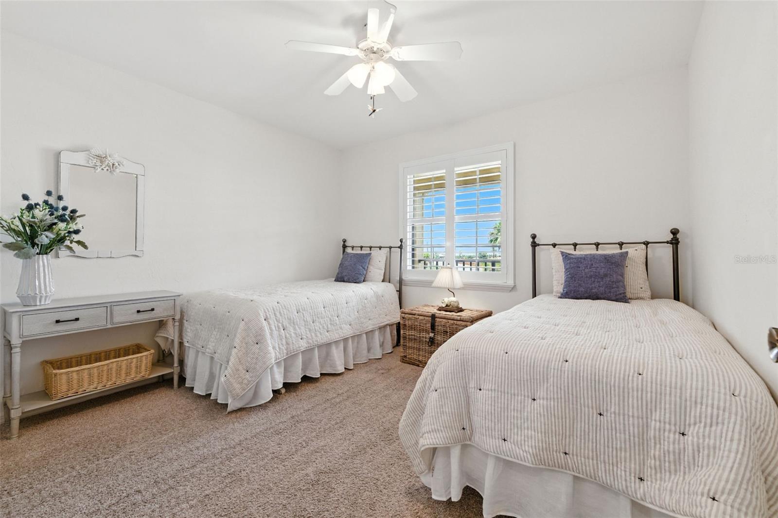 Image 15 of 23 For 460 Paula Drive 207