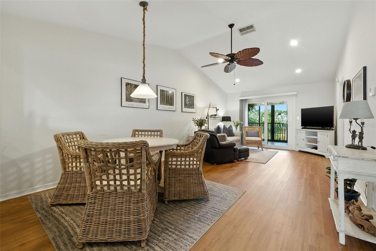 Image 3 of 23 For 460 Paula Drive 207