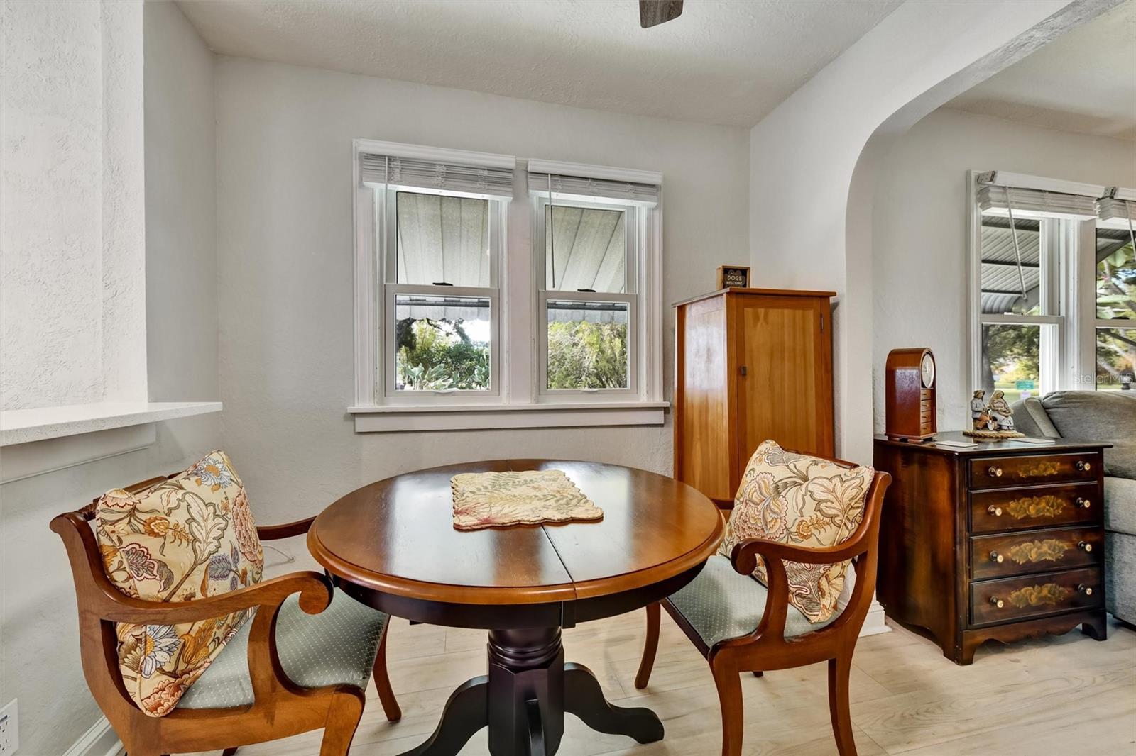 Image 12 of 31 For 919 29th Street N