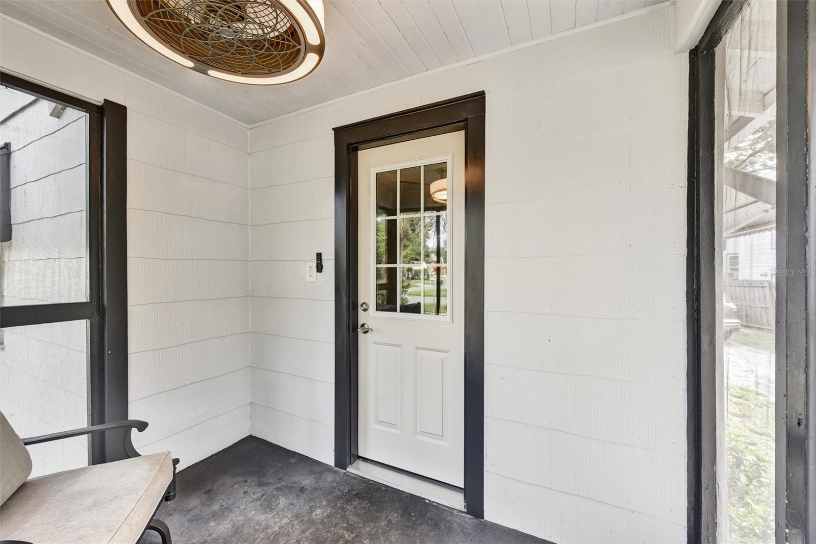 Image 2 of 31 For 919 29th Street N