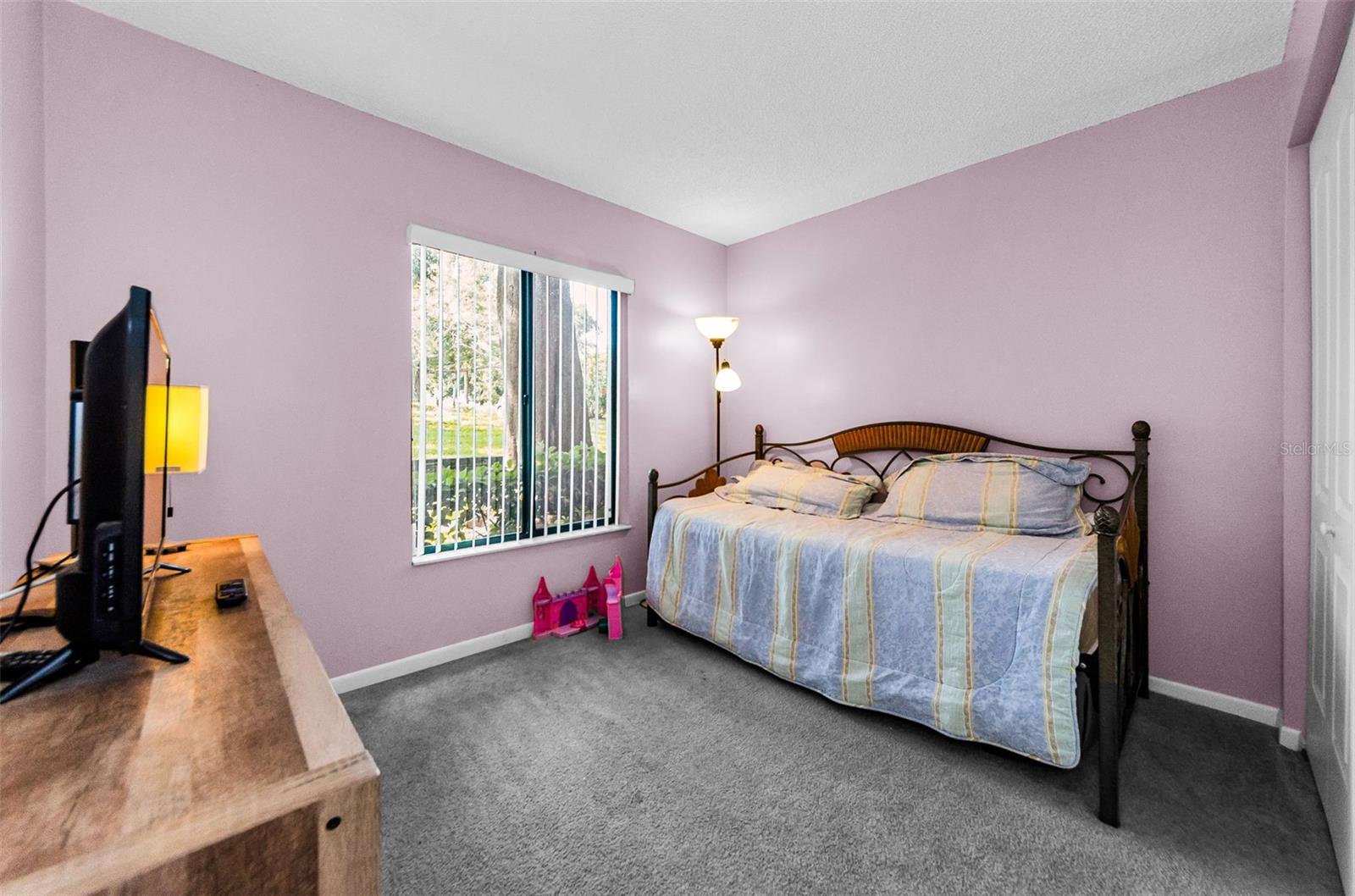 Image 13 of 31 For 2575 Pine Ridge Way S E1