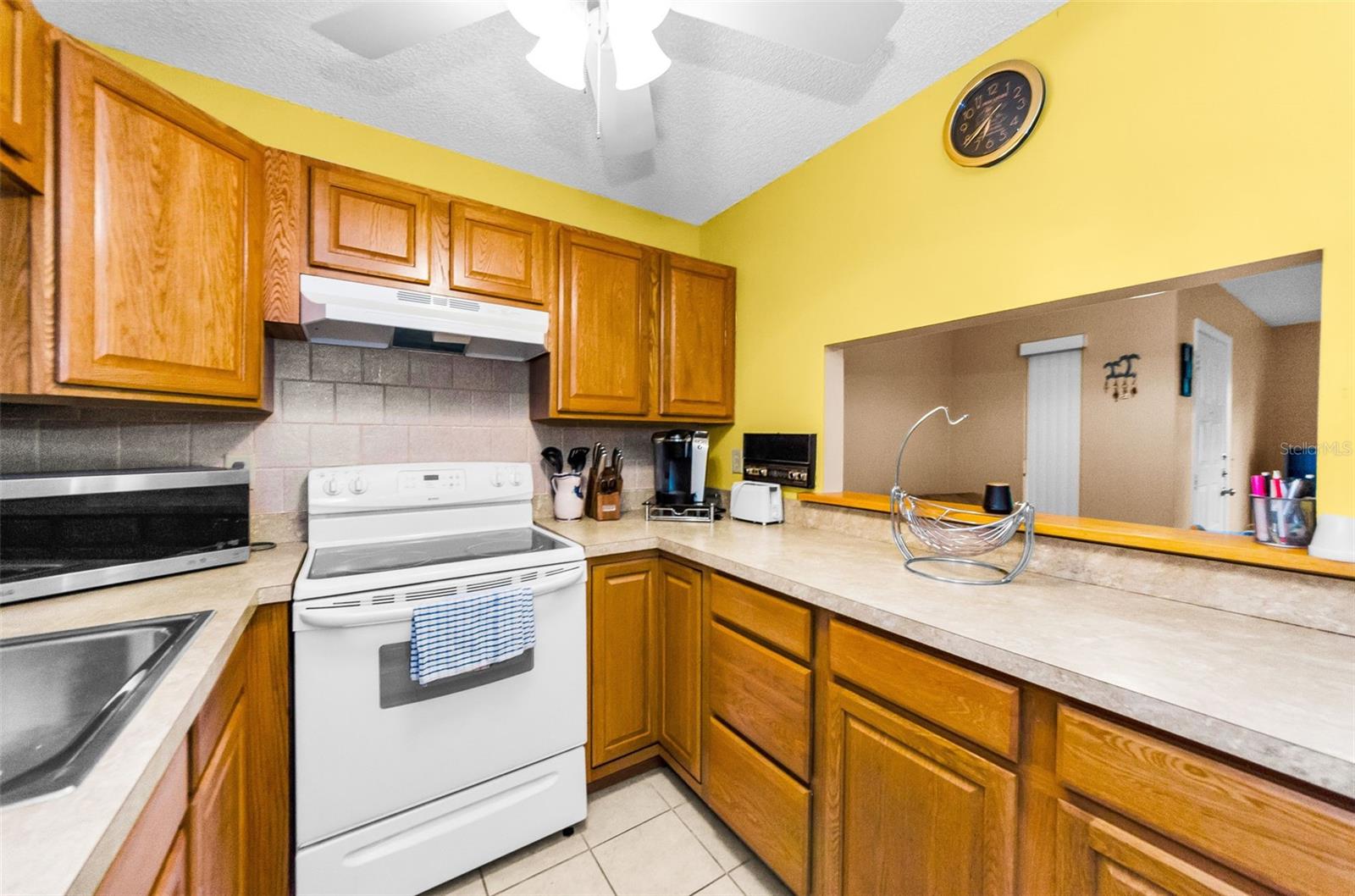 Image 8 of 31 For 2575 Pine Ridge Way S E1