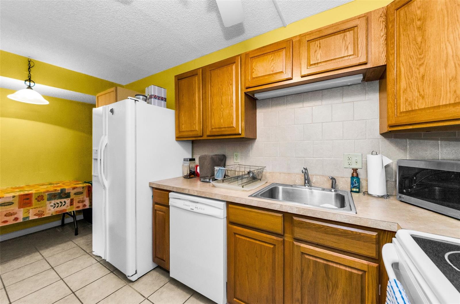 Image 9 of 31 For 2575 Pine Ridge Way S E1