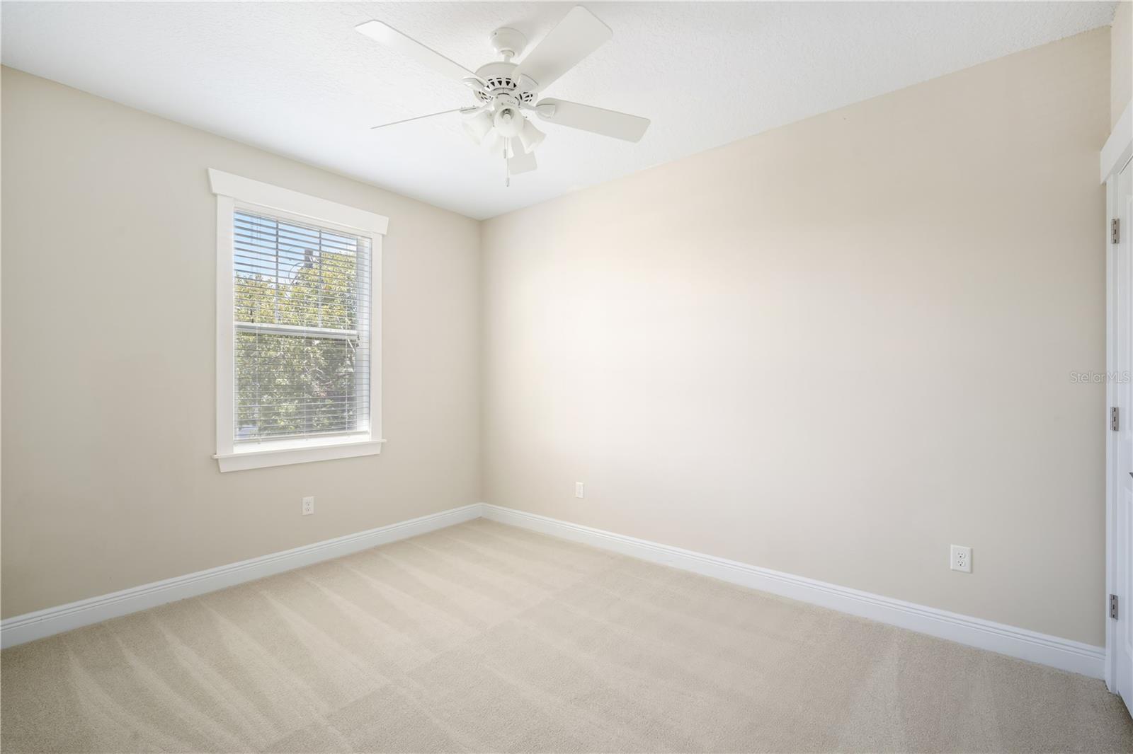 Image 13 of 27 For 2505 North A Street 2