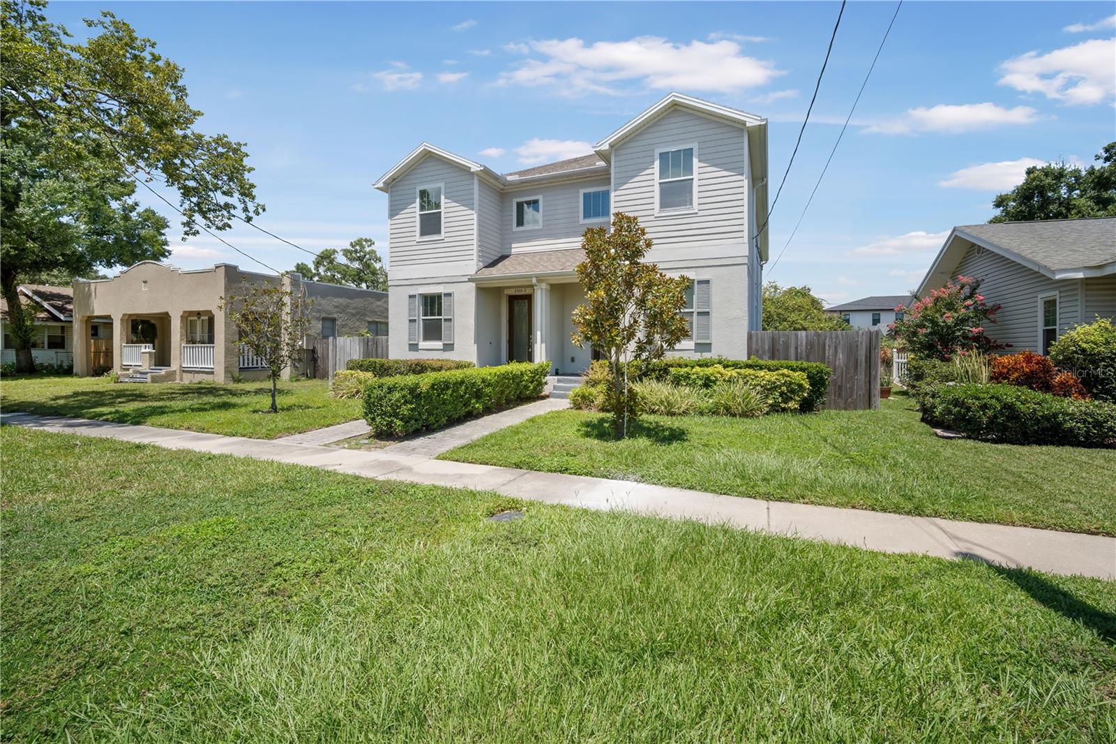Image 3 of 27 For 2505 North A Street 2