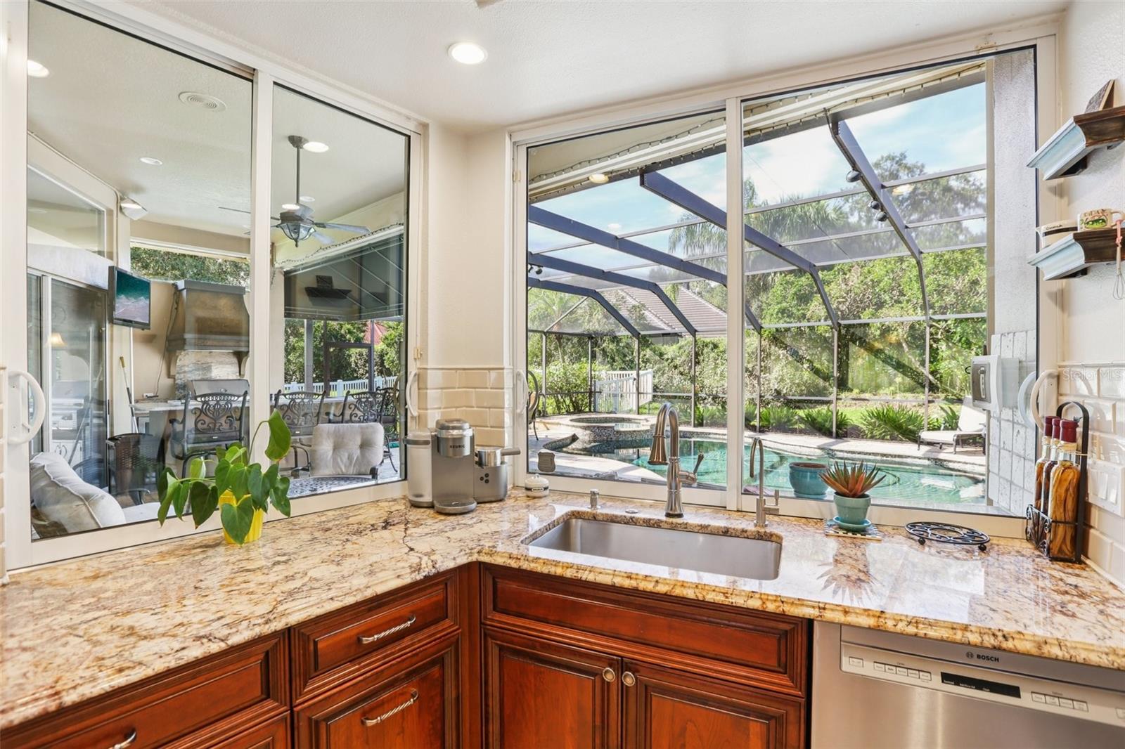 Image 16 of 55 For 8939 Magnolia Chase Circle